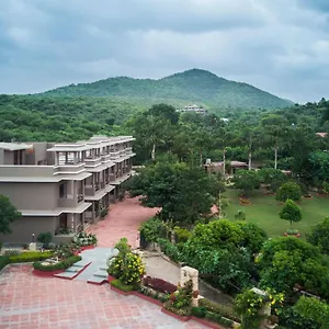 Resort Araliayas &, Udaipur